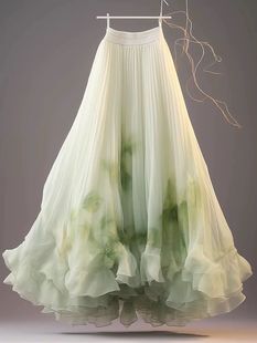 夏季韩系穿搭绿色百褶花边扎染风情，万种的纱裙，绝美小半身裙子海边