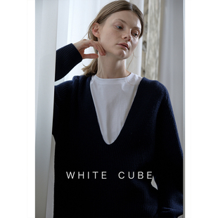 whitecube早春大v领廓形毛衣，纯羊毛羊腿，袖设计针织衫celin@e女装