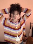 彩虹条纹撞色针织开衫毛衣外套女春季温柔风宽松圆领短款长袖上衣