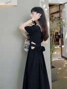 法式垂坠感镂空连衣裙女夏季设计感小众，收腰显瘦露腰小黑裙子