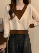 韩国设计感高腰短款毛衣，打底衫女早春小个子，宽松内搭v领针织上衣