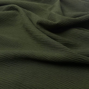 不透深绿色漂流山脉纹褶皱立体肌理，织细条纹布料时装半裙裤子面料