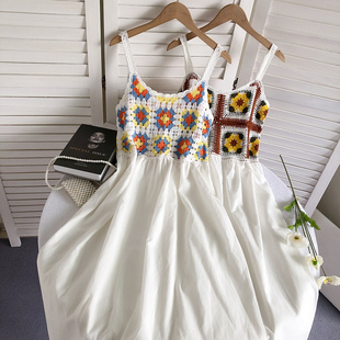 甜辣妹镂空格子针织，拼接时尚连衣裙夏季设计感吊带a字中长裙