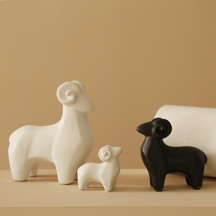北欧简约陶瓷小羊摆件三羊开泰家居，招财风水羊，动物桌面装饰品摆设
