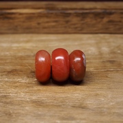 西藏百年老南红鼓珠珠切片三枚 皮壳包浆莹润 老伤微裂有白 好价