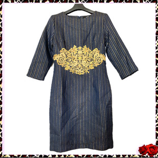 品牌yzxh藏蓝色丝线，竖条纹腰部，重工金丝刺绣钉钻长袖连衣裙