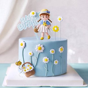 女孩生日烘焙蛋糕装饰蓝色清新少女白裙黄帽，雏菊花海郊游布置c