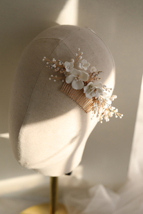 陶瓷花朵新娘头饰白色花水钻长发梳ins流行欧式出口精致甜美发梳