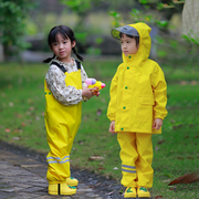 儿童雨衣背带雨裤连体安吉游戏服两用款，防水全身男女童幼儿园套装