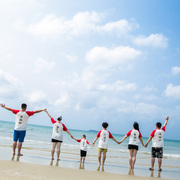 定制亲子一家四口夏季海边短袖文化衫T恤纯棉网红洋气母女装时尚