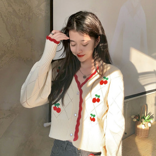甜美法式秋冬季可爱减龄樱桃毛衣外套女设计感针织开衫小个子上衣