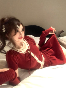 Lazy Didi酒熏红莓 圣诞节新年显白暗红收腰上衣毛衣短裙针织套装