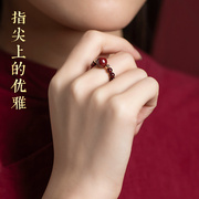 石榴石好运戒指女尾戒指小众设计14k金朱砂珠指环貔貅食指