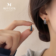 耳环女法式复古滴油小众设计高级感耳圈个性，时尚简约气质轻奢耳钉