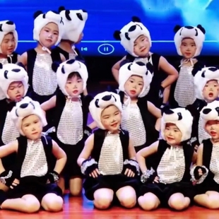 小熊猫连体演出服儿童动物表演服装，卡通国宝熊猫衣服幼儿园舞蹈服