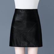 身秋冬款时尚气新质绵羊皮半裙女黑色臀包裙，短裙11836小皮裙字裙