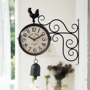 美式复古双面铁艺墙钟客厅玄关，墙面创意个性挂钟家用钟饰小敲钟