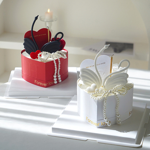 214情人节爱心围边蛋糕，装饰品天鹅软胶，珍珠蝴蝶结玫瑰花爱心插件