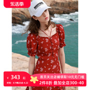 三彩ibudu2024夏季法式碎花，连衣裙方领绑带，小红裙中长女