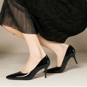 黑色高跟鞋女浅口2023年气质百搭职业性感细跟漆皮，尖头单鞋女