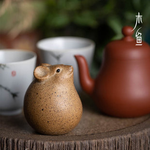 木鱼摇钱鼠生肖茶宠老鼠手工，雕塑陶瓷茶盘摆件，粗陶茶玩茶具可养