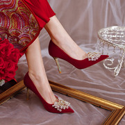新娘鞋婚鞋秀禾婚纱两穿酒，红色尖头高跟鞋，女细跟鞋不累脚单鞋