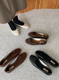 平底豆豆黑色单鞋女鞋子，2021年软底一脚蹬豹纹小众设计春秋鞋