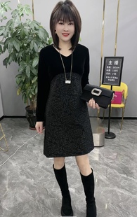 黑色压花拼接丝绒长袖V领气质连衣裙2023年春季韩版女装洋气