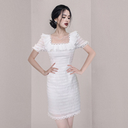 法式裙子高级感方领短袖白色连衣裙女装2023夏季性感蕾丝包臀短裙