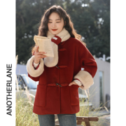 「又巷」红色毛呢外套，女2023年冬季复古设计感polo领长袖上衣