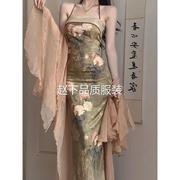 新中式改良版旗袍年轻款少女，中国风复古油画挂脖吊带抹胸连衣裙女