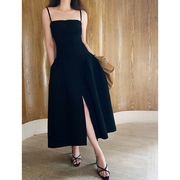 赫本风小黑裙复古开叉，连衣裙设计感气质收腰中长款吊带裙