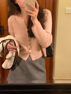 粉色针织开衫女韩版气质温柔羊毛，圆领内搭打底短款长袖毛衣上衣