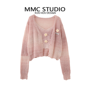 mmc气质感毛衣女士开衫粉色上衣，设计感甜美立体小花小吊带针织衫