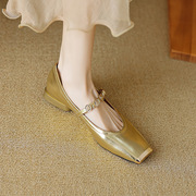 真皮法式玛丽珍女鞋2024年水钻，方头平底豆豆鞋，银色配裙子单鞋