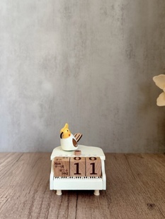 小鸟钢琴木质日历摆件八音盒 办公室家居木制音乐盒节日生日礼物