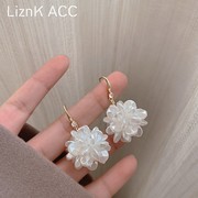 s925银针高级感轻奢珍珠花朵耳环2021年潮小众设计韩国耳钉女