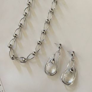简约别致金属银圆珠拼接项链小众设计级感锁骨链法式金属透明水