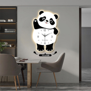 熊猫装饰挂钟脚丫摇摆家用客厅时钟大气简约现代创意餐厅钟表