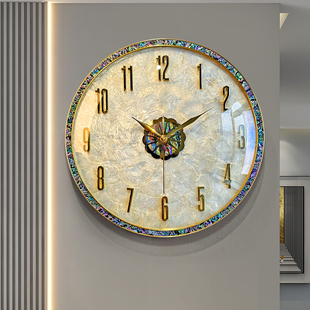 轻奢贝壳挂钟2024高级感挂表客厅家用高档创意，挂墙静音时钟表