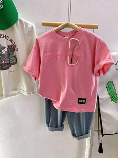 魔西童装2024春夏男童女童纯棉凹凸，字母柔粉色干净显白短袖t恤潮