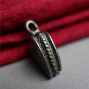 西藏特色卐字项坠配件藏式文玩，配饰穿珠子，侧挂坠卡子手串藏银吊坠