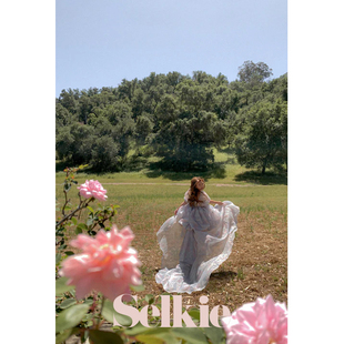 selkie白底斑斓风格印花童话婚，纱裙在逃公主礼服裙可收大拖尾