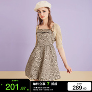 绫致only24春夏时尚，蓬蓬裙镂空针织衫两件套连衣裙，女