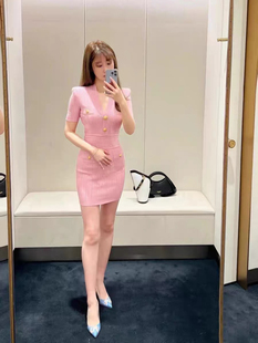 巴尔曼 吉娜2024夏带垫肩V领针织镂空腰修身粉色连衣裙包臀裙
