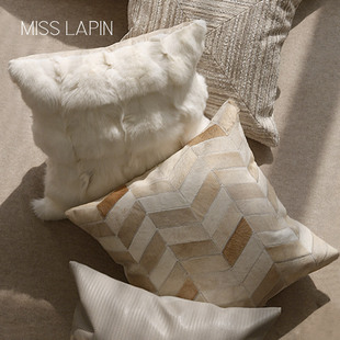misslapin现代轻奢皮毛抱枕米白色，高级感狐狸毛靠垫(毛靠垫)客厅沙发靠包