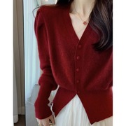 新年红色V领毛衣外套女春秋高级感超好看复古短款泡泡袖针织开衫