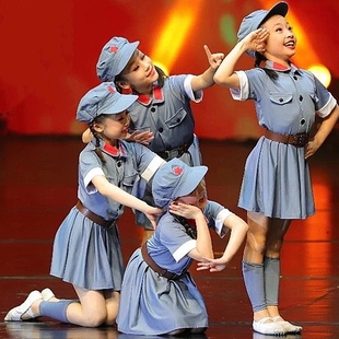 儿童小红军星星在闪烁舞蹈演出服闪闪红星幼儿八路军合唱表演服装