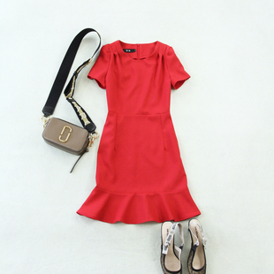 女装春夏大码透气修身包臀荷叶，摆薄款大红色纯色连衣裙