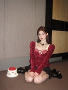 Sweet草莓女孩日系羊腿袖设计收腰红丝绒衬衫羊毛内搭吊带